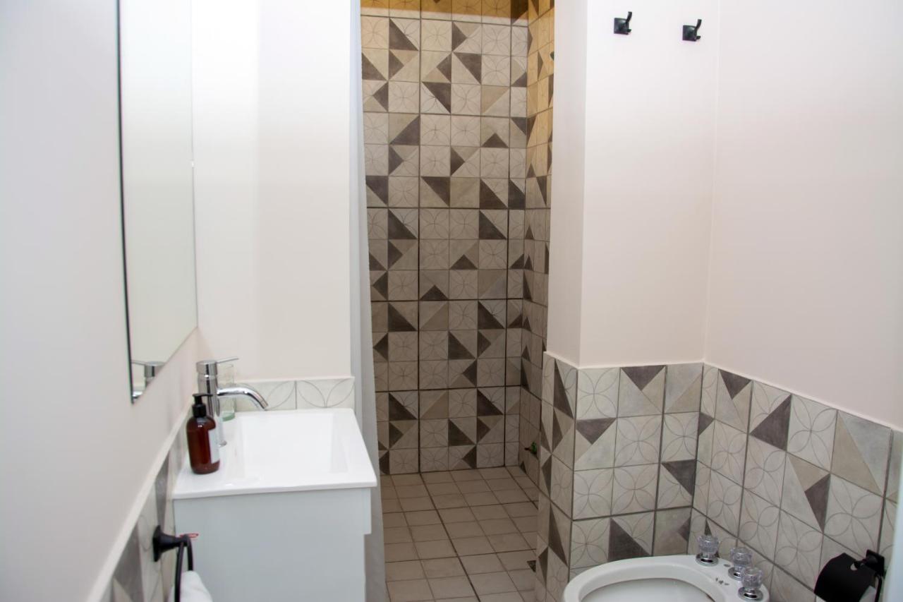 Paseo Bolivar Hotel Азул Екстериор снимка