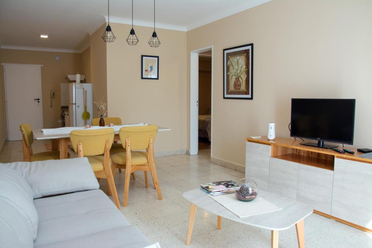Paseo Bolivar Hotel Азул Екстериор снимка
